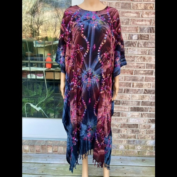 Boho Embroidered Water Color Fringe Caftan Dress - Picture 10 of 11